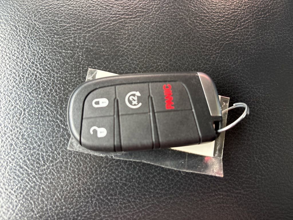 Used 2018 Jeep Wrangler Unlimited Sport AWD/4WD image 23