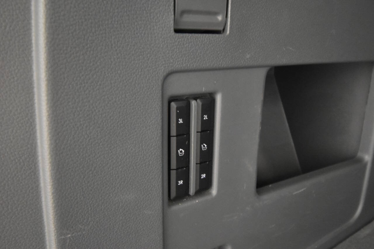 Used 2018 Lincoln Navigator Reserve w/ Technology Package image 38