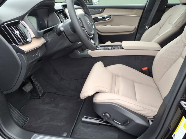 New 2026 Volvo XC90 T8 Ultra w/ Lounge Package image 13
