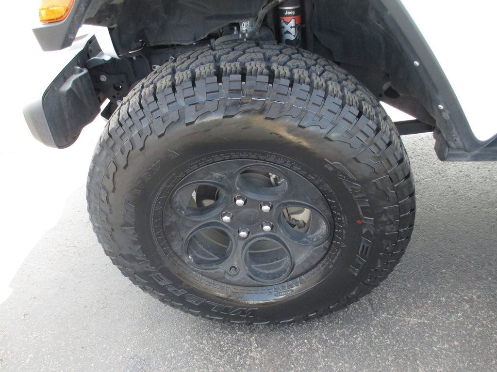 Used 2022 Jeep Gladiator Mojave w/ LED Lighting Group image 14