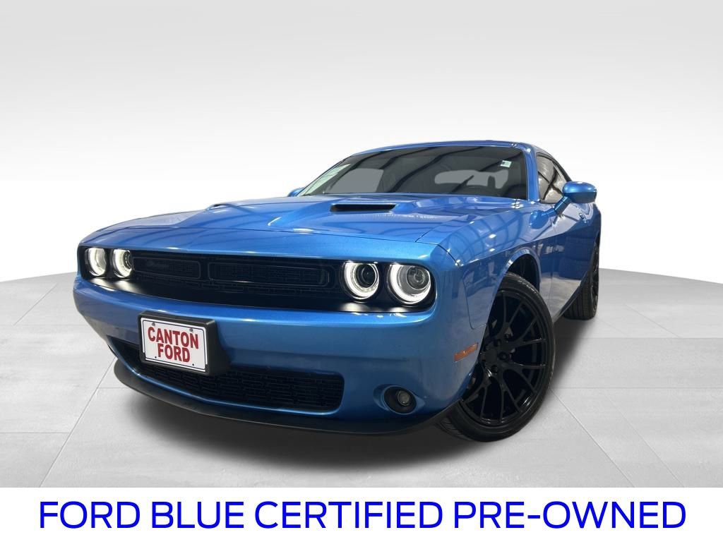 Used 2023 Dodge Challenger SXT w/ Blacktop Package