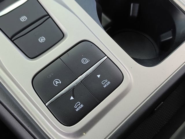 Used 2024 Ford Explorer XLT image 28