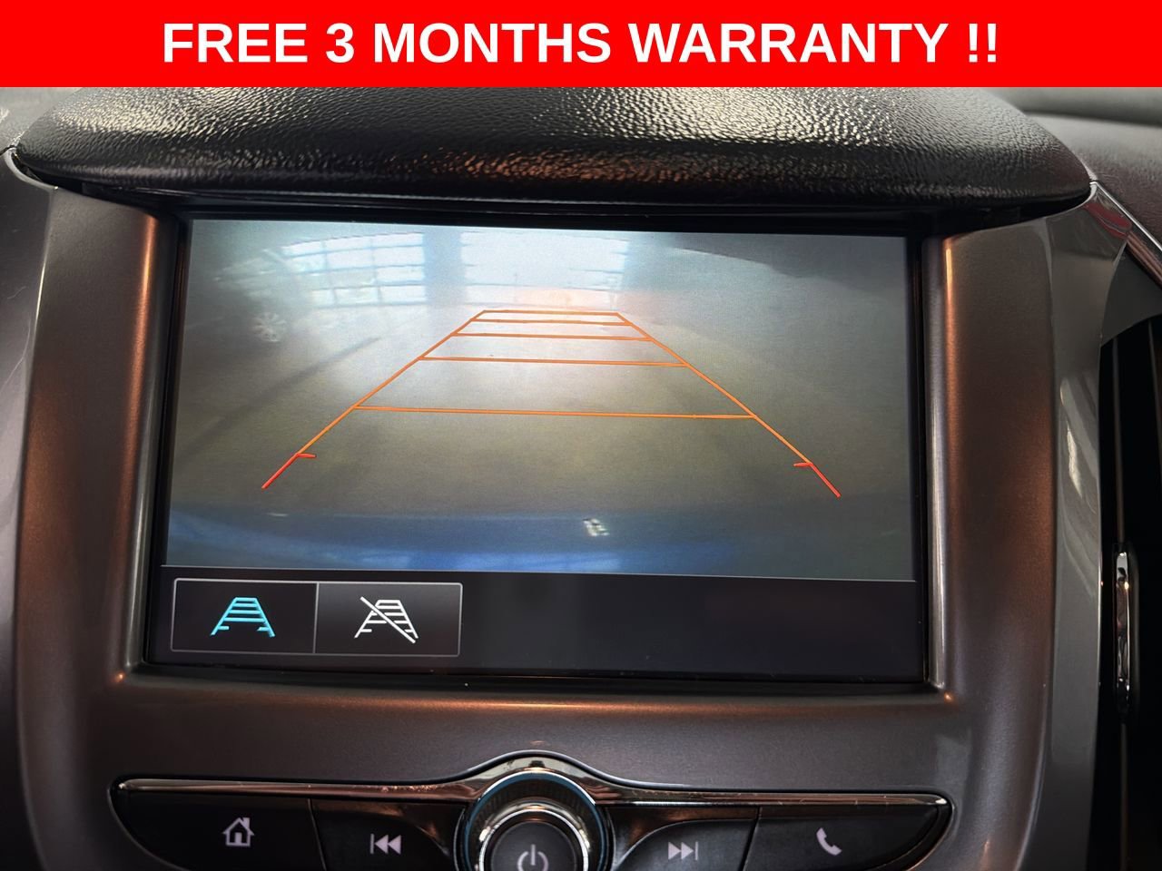 Used 2017 Chevrolet Cruze LT image 18