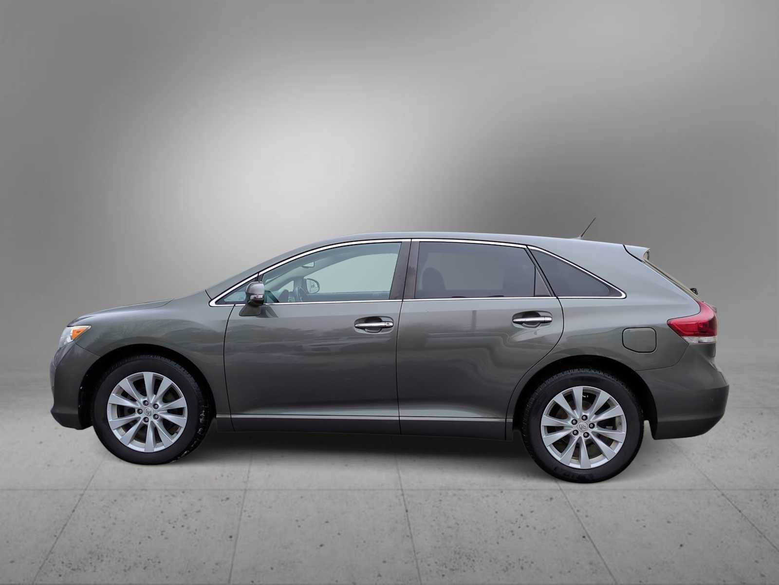 Used 2013 Toyota Venza XLE image 5