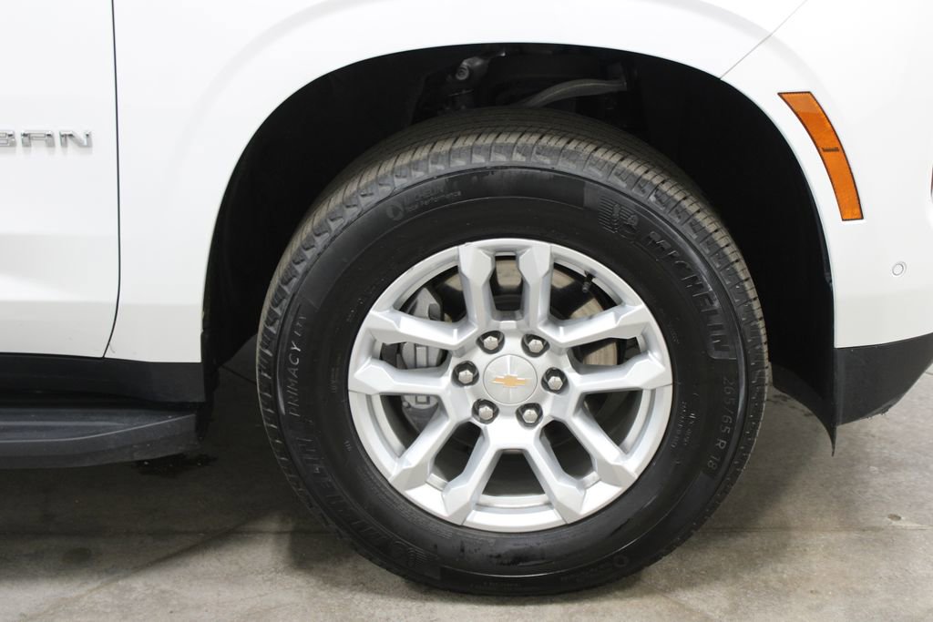 Used 2025 Chevrolet Suburban LT image 55