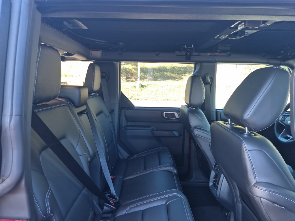 New 2026 Ford Bronco Outer Banks w/ Sasquatch Package AWD/4WD image 23