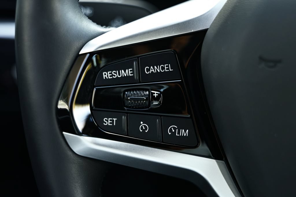 Used 2025 BMW i4 xDrive40i w/ Premium Package AWD/4WD image 34