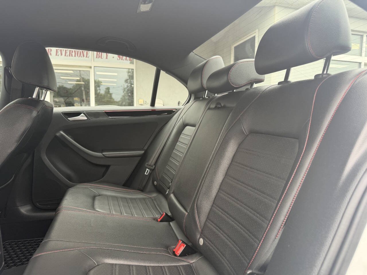 Used 2017 Volkswagen Jetta GLI FWD image 22