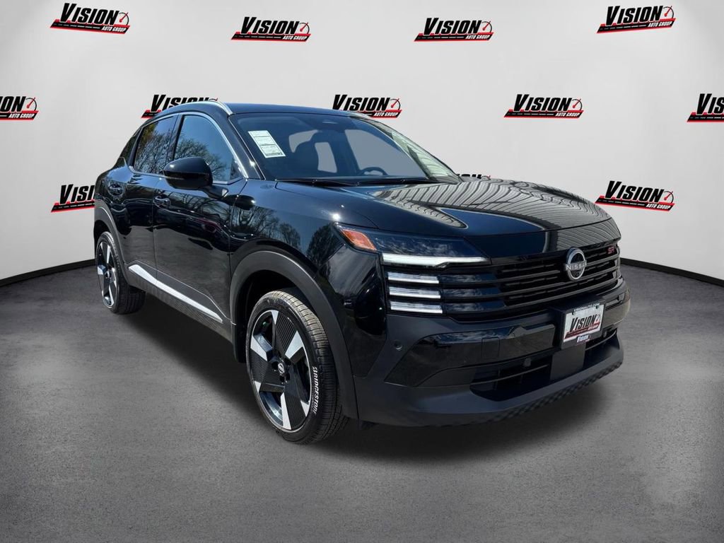 Used 2025 Nissan Kicks SR image 3