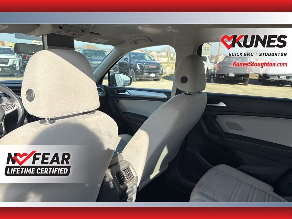 Used 2022 Volkswagen Tiguan S image 36