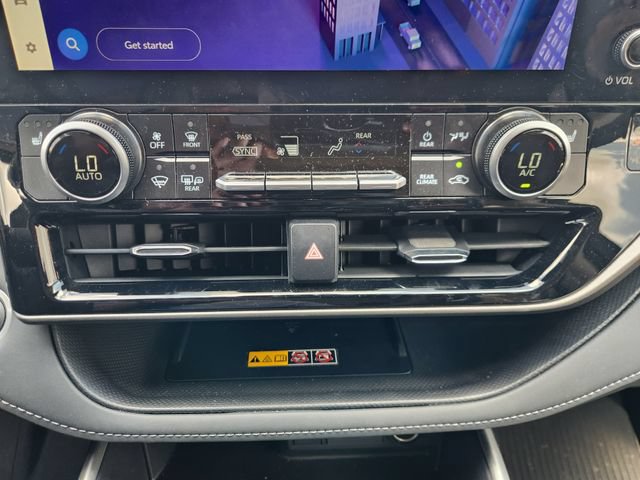 Certified 2026 Toyota Highlander XLE AWD/4WD image 17