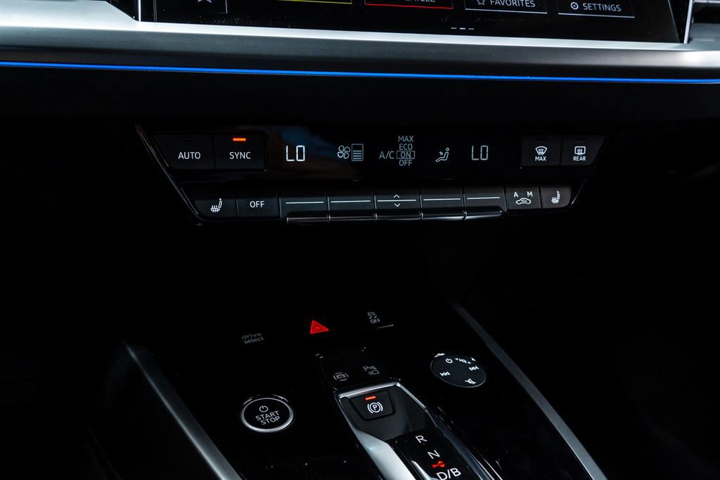 Used 2023 Audi Q4 e-tron Prestige image 18