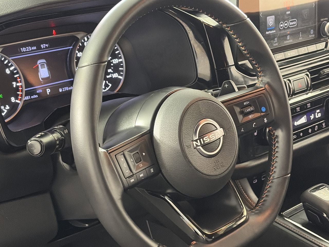 Used 2025 Nissan Pathfinder Rock Creek AWD/4WD image 13