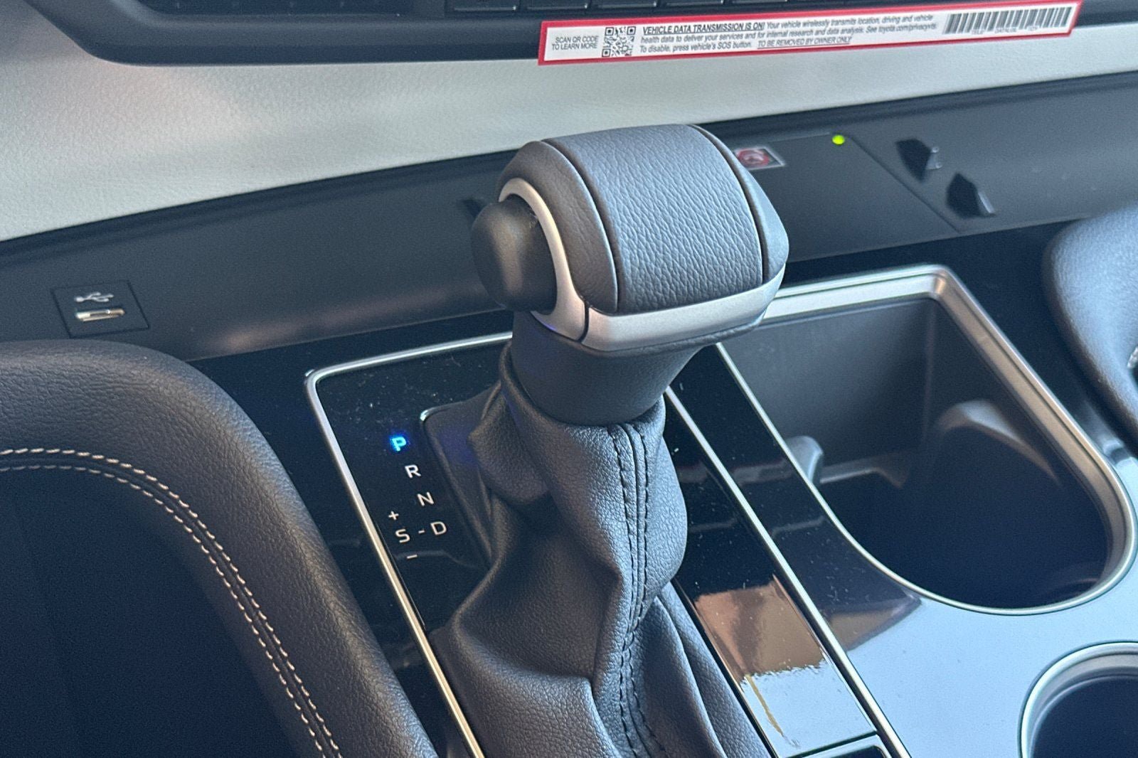New 2026 Toyota Sienna Limited FWD image 25