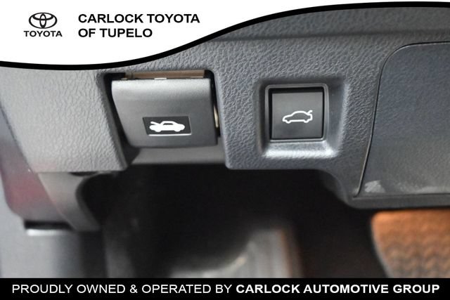 Used 2025 Lexus IS 300 w/ Comfort Package RWD image 28