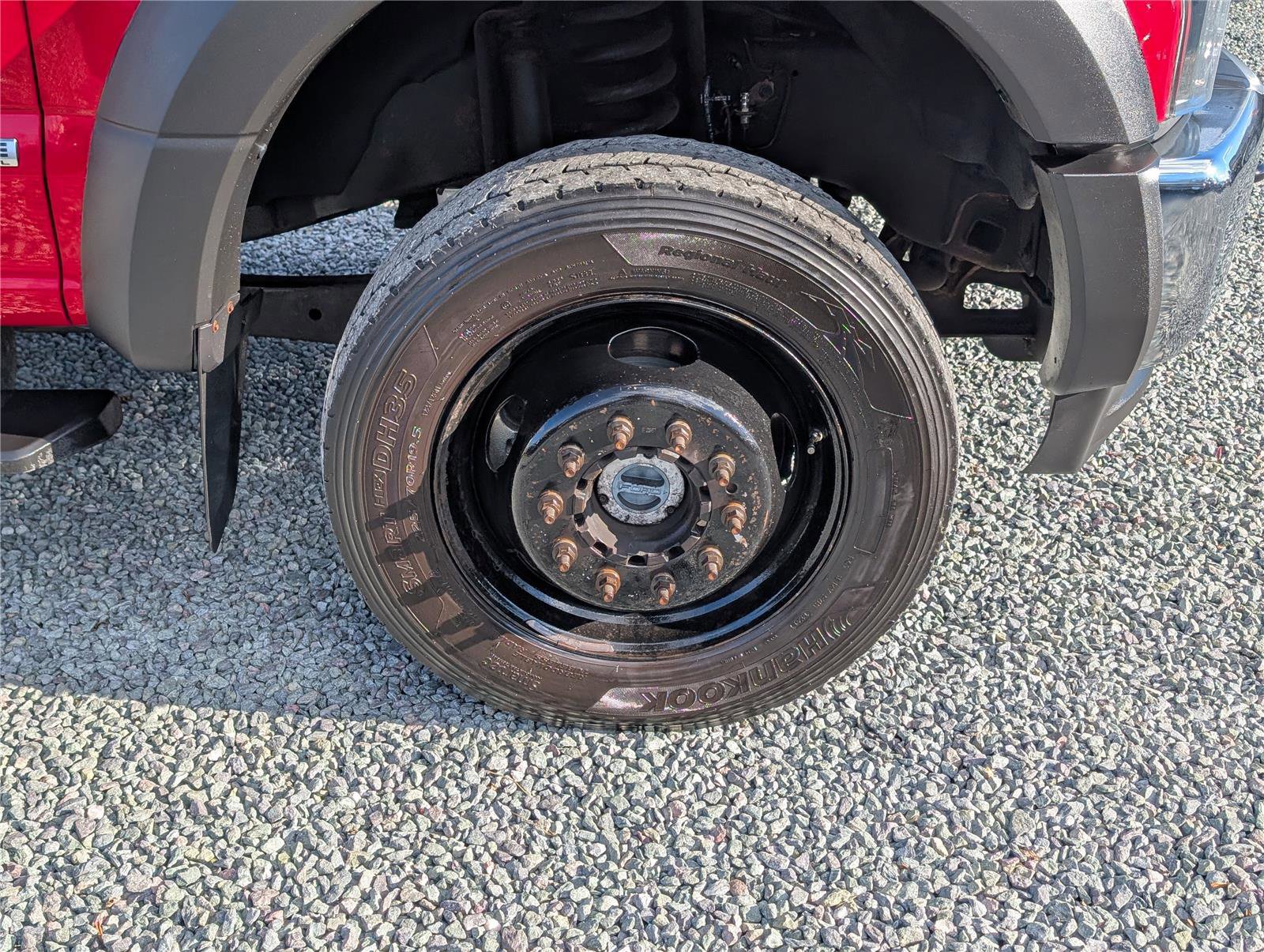 Used 2017 Ford F550 4x4 Regular Cab Super Duty image 9