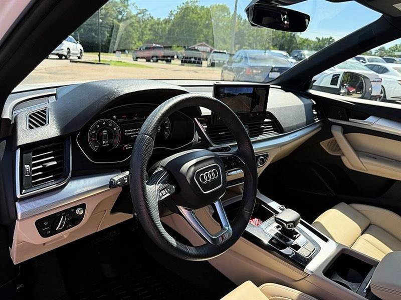 Used 2024 Audi Q5 2.0T Prestige w/ Prestige Package AWD/4WD image 15