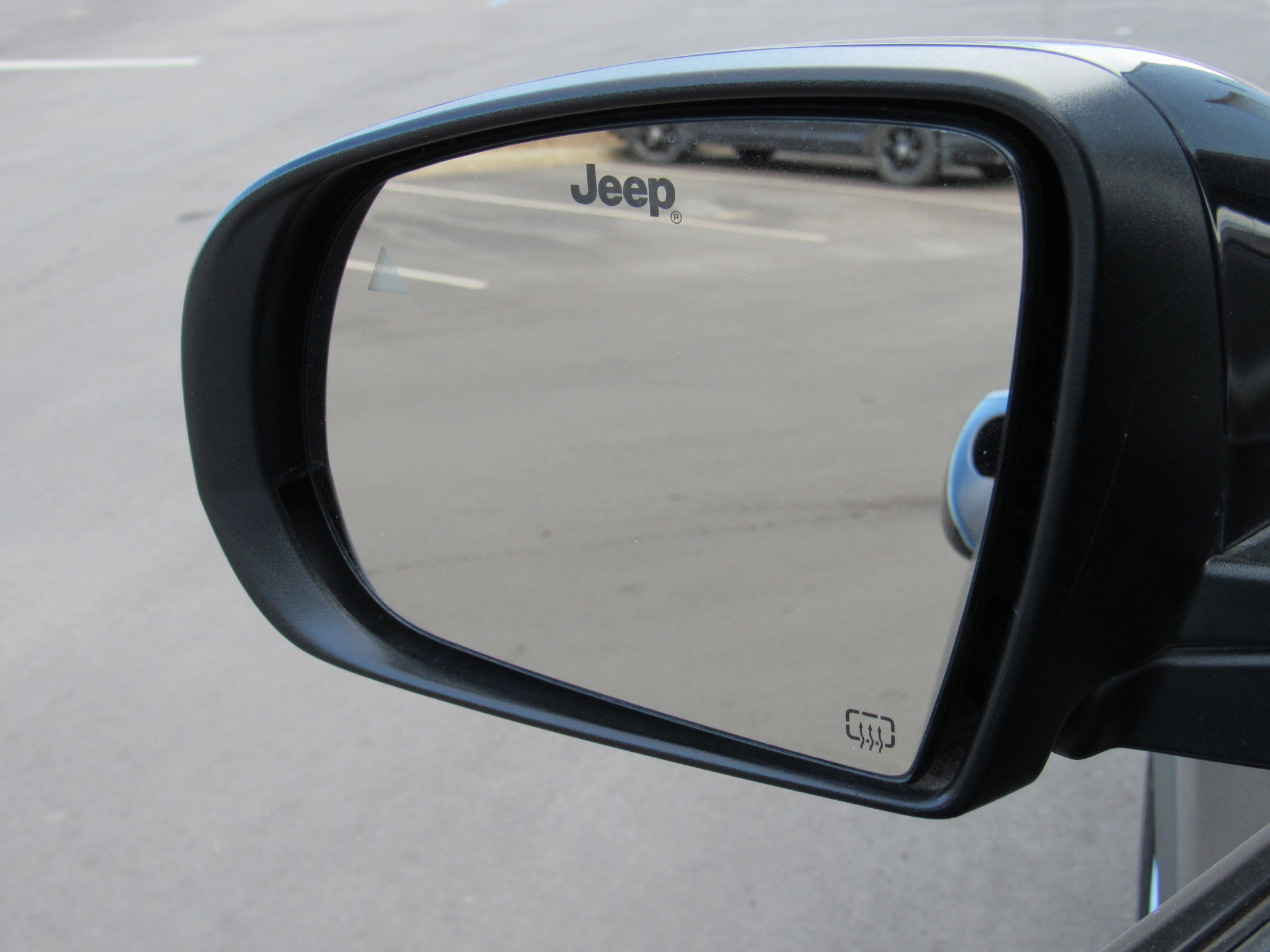 Used 2023 Jeep Compass Latitude image 11