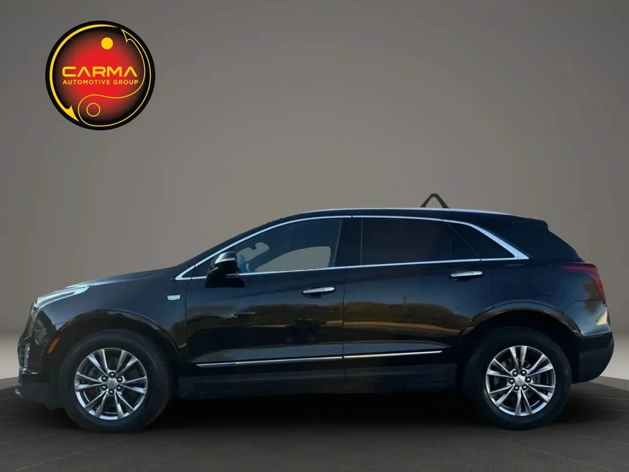 Used 2023 Cadillac XT5 Premium Luxury AWD/4WD image 2
