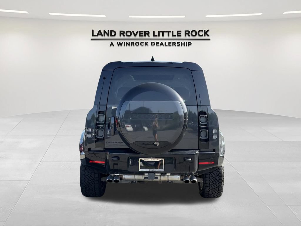 Used 2025 Land Rover Defender 110 V8 AWD/4WD image 7