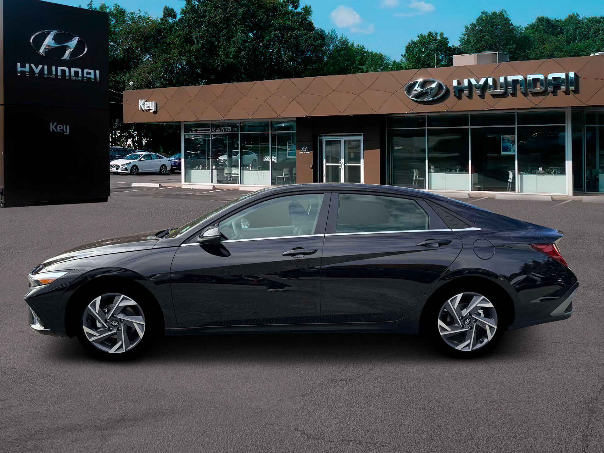 New 2026 Hyundai Elantra Limited FWD image 3