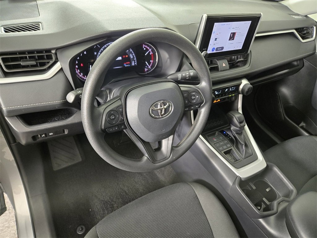 Used 2024 Toyota RAV4 LE image 15
