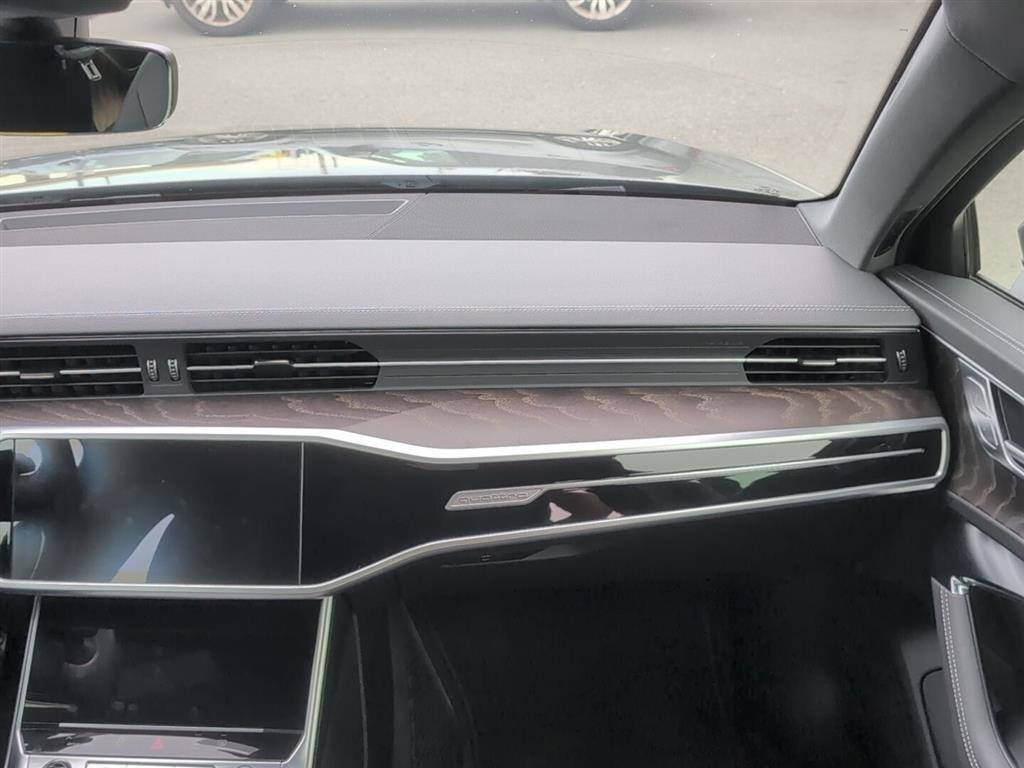 Used 2023 Audi A6 3.0T allroad Premium Plus w/ Executive Package image 13