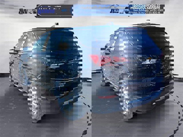 Used 2024 Chevrolet Equinox LT image 3