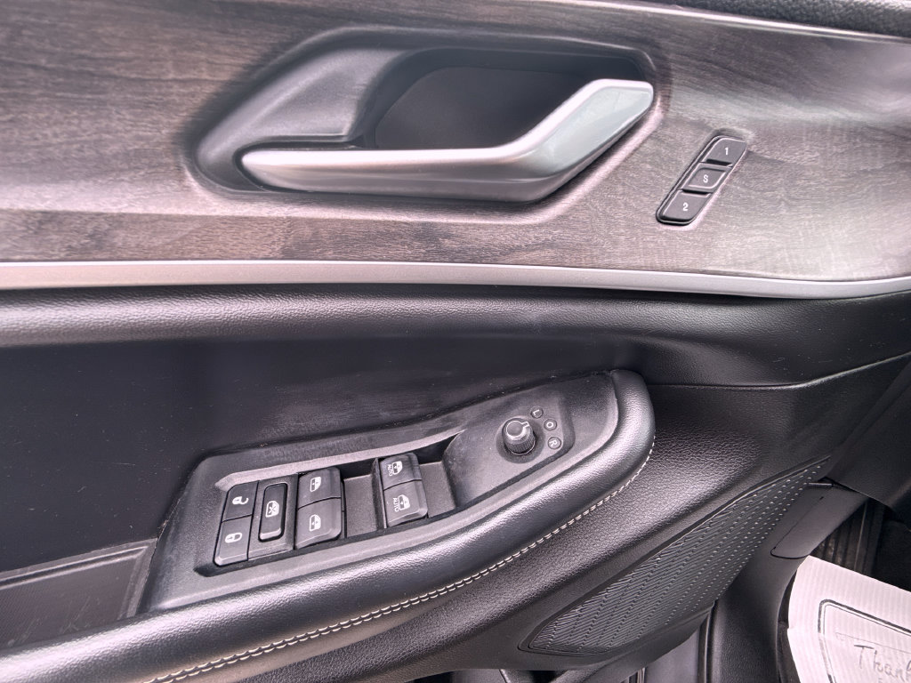 Used 2023 Jeep Grand Cherokee Limited AWD/4WD image 18