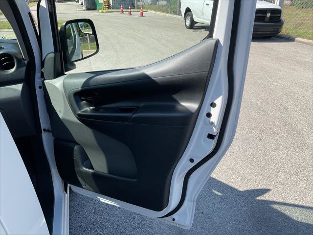 Used 2019 Nissan NV200 S FWD image 26