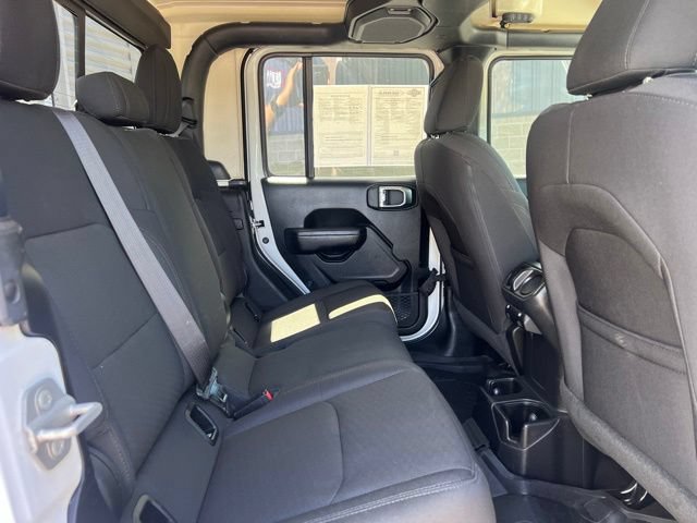 Used 2022 Jeep Gladiator Sport AWD/4WD image 13