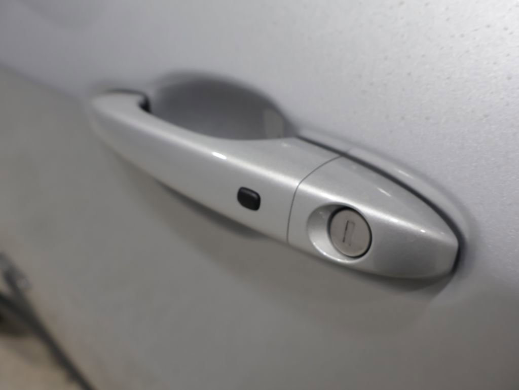 Used 2025 Jeep Compass Limited image 9