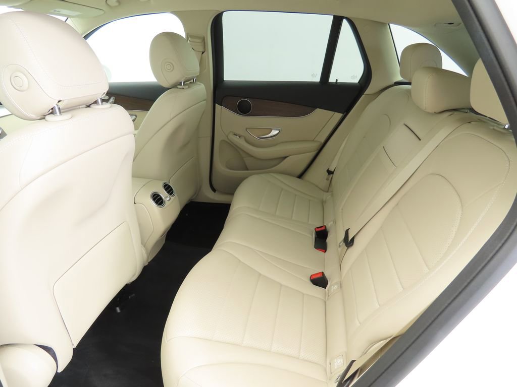 Used 2021 Mercedes-Benz GLC 300 4MATIC image 19
