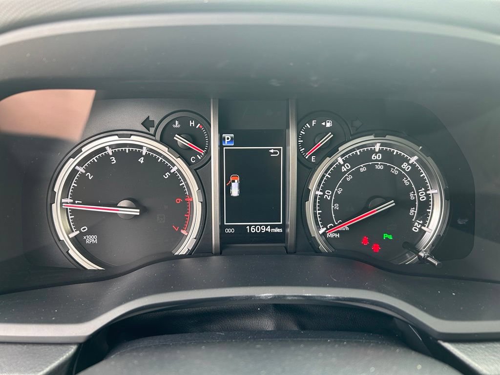 Used 2023 Toyota 4Runner Limited AWD/4WD image 15