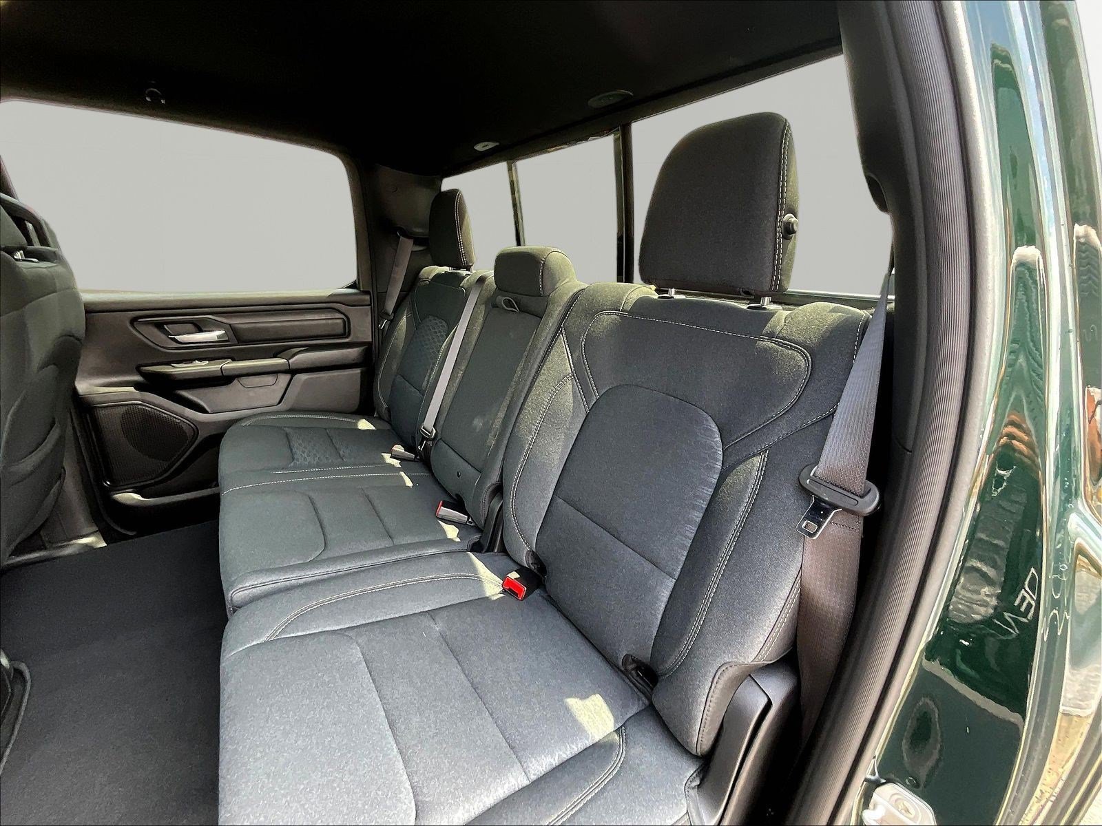 New 2026 RAM 1500 Express AWD/4WD image 18