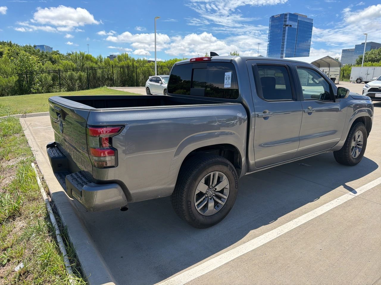 Certified 2026 Nissan Frontier SV AWD/4WD image 4