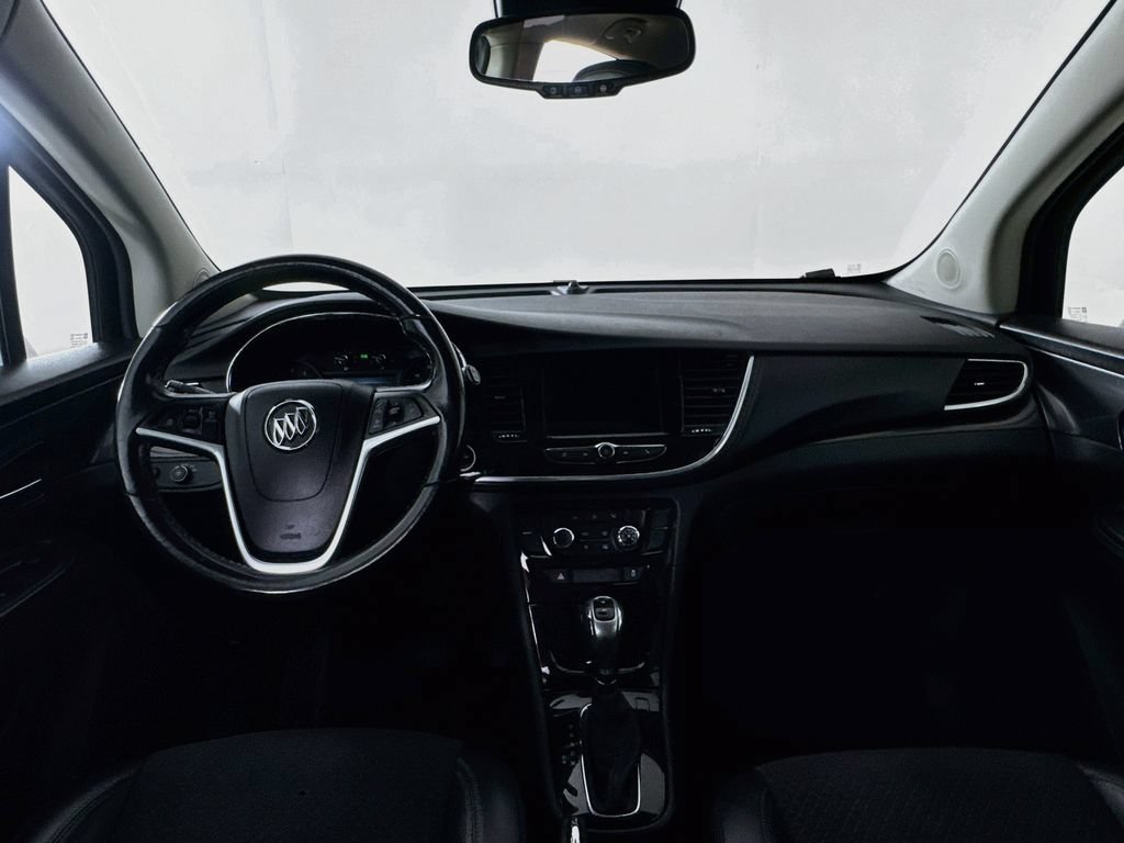 Used 2021 Buick Encore Preferred AWD/4WD image 13
