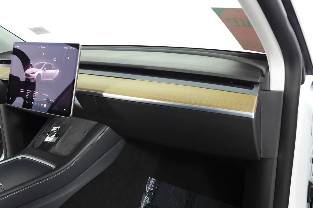 Used 2022 Tesla Model Y Performance AWD/4WD image 14