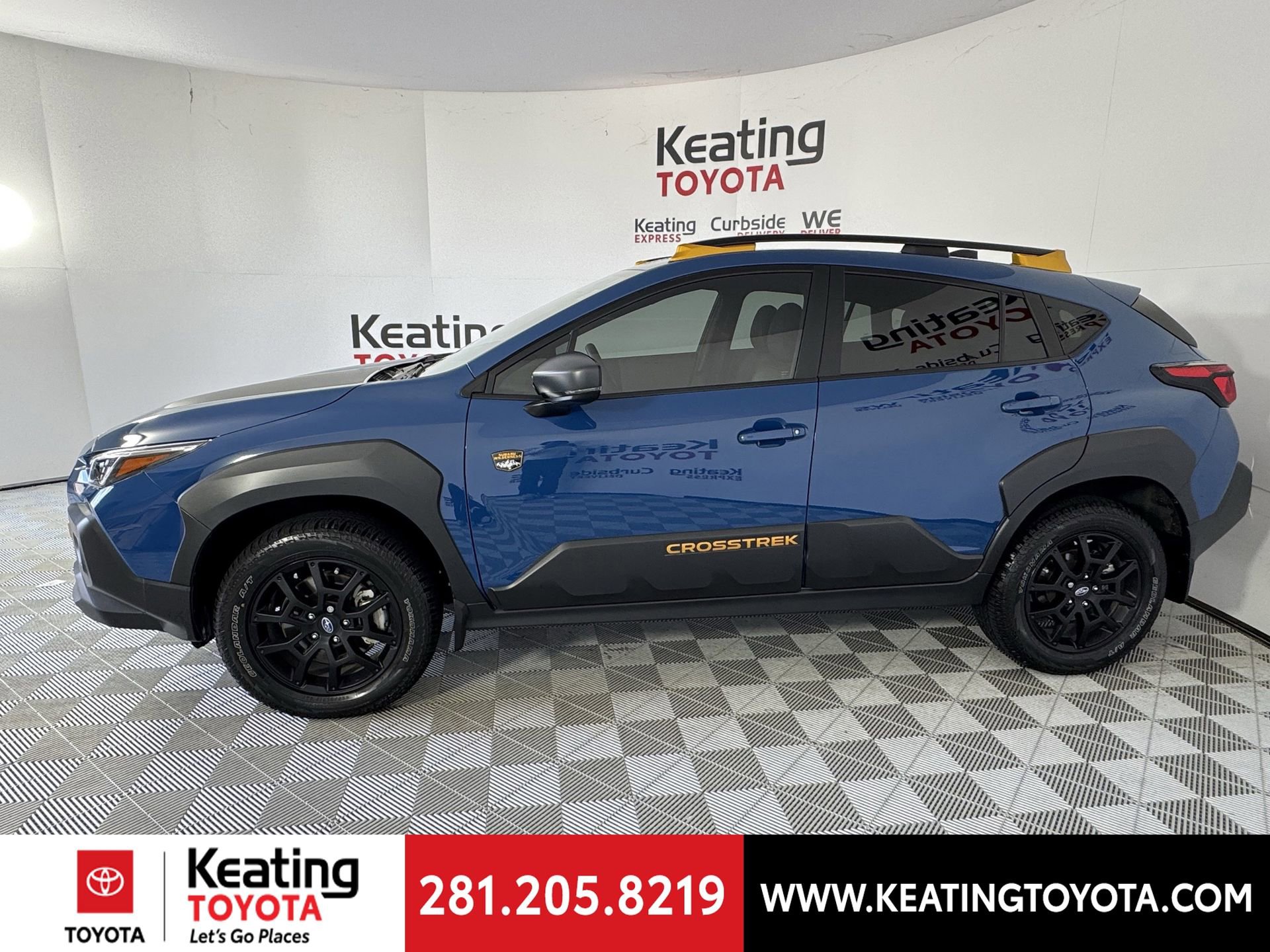 Used 2024 Subaru Crosstrek 2.5i Wilderness w/ Crosstrek Mirror Package AWD/4WD image 8