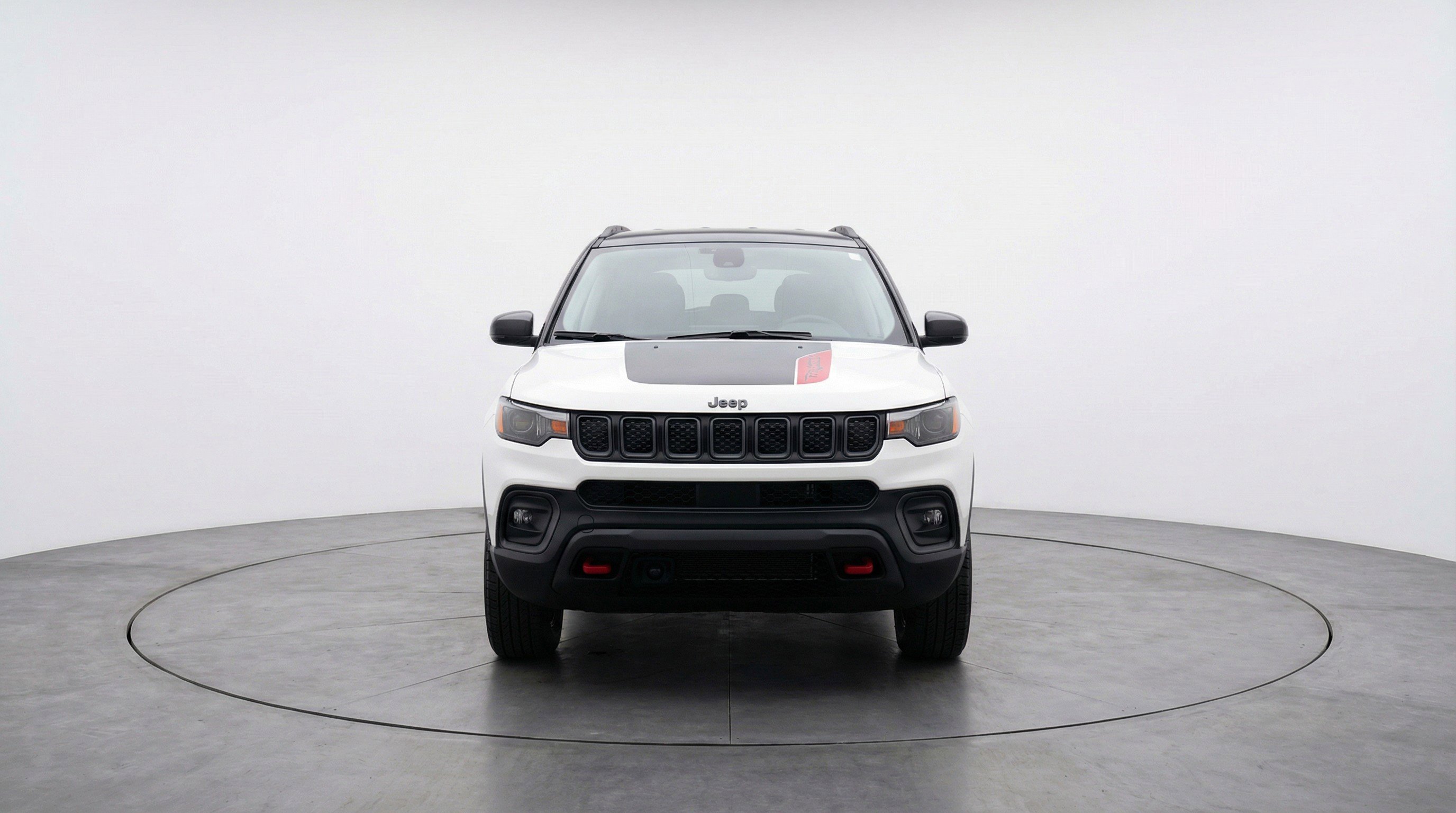 Used 2025 Jeep Compass Trailhawk AWD/4WD image 2