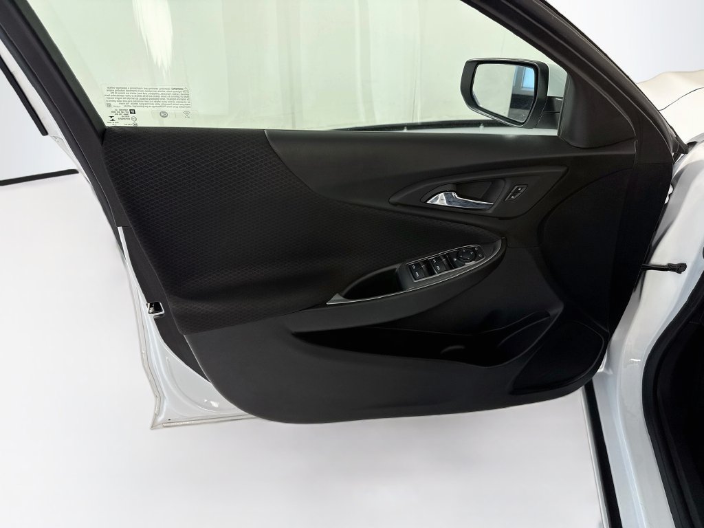 Used 2024 Chevrolet Malibu LT FWD image 24