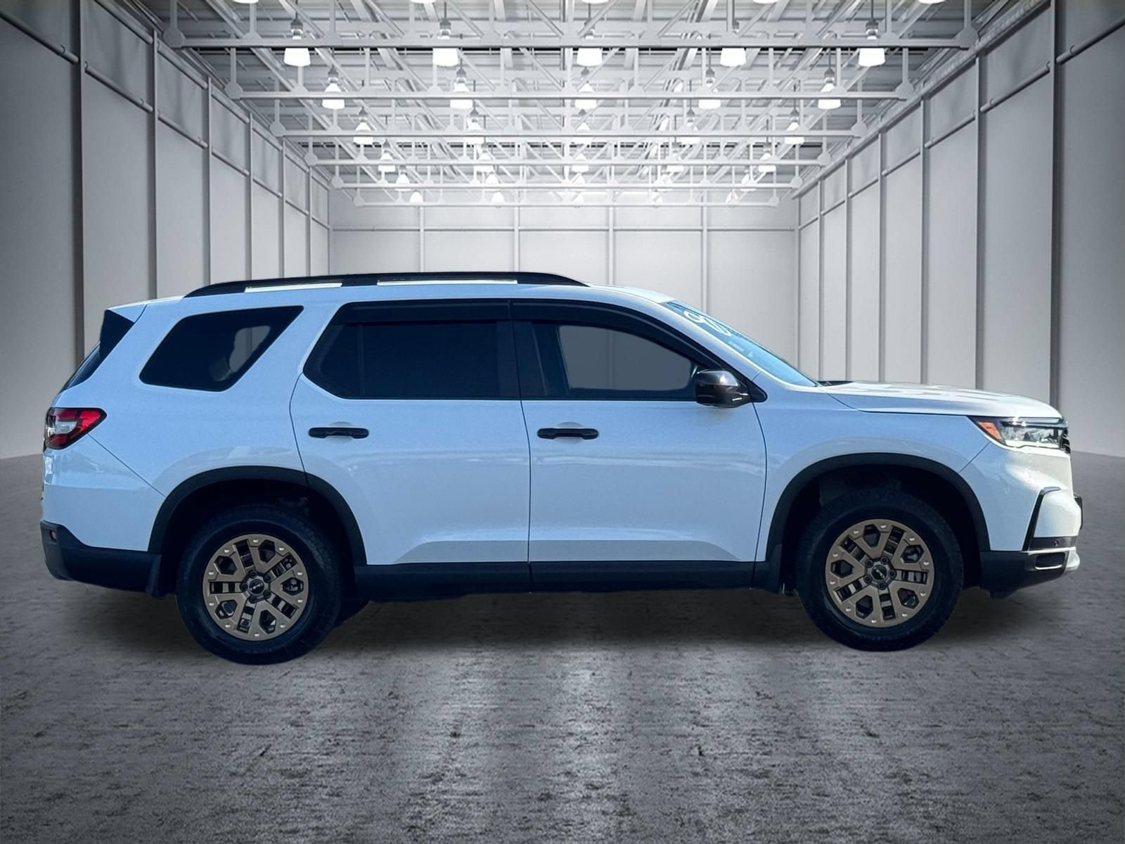 Used 2024 Honda Pilot TrailSport image 5