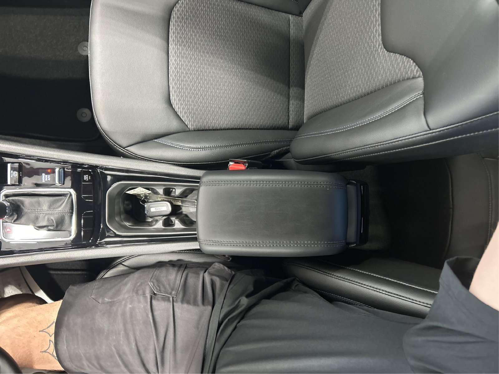 New 2026 Jeep Compass Latitude AWD/4WD image 14