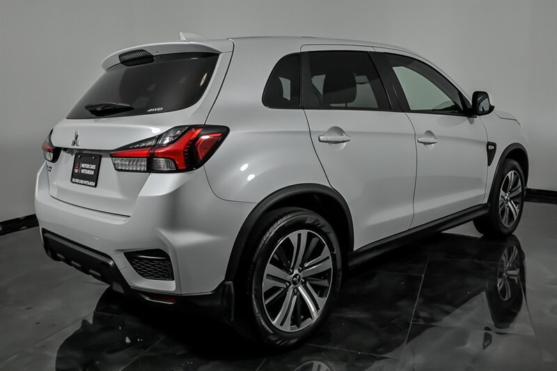 Used 2022 Mitsubishi Outlander Sport ES AWD/4WD image 9