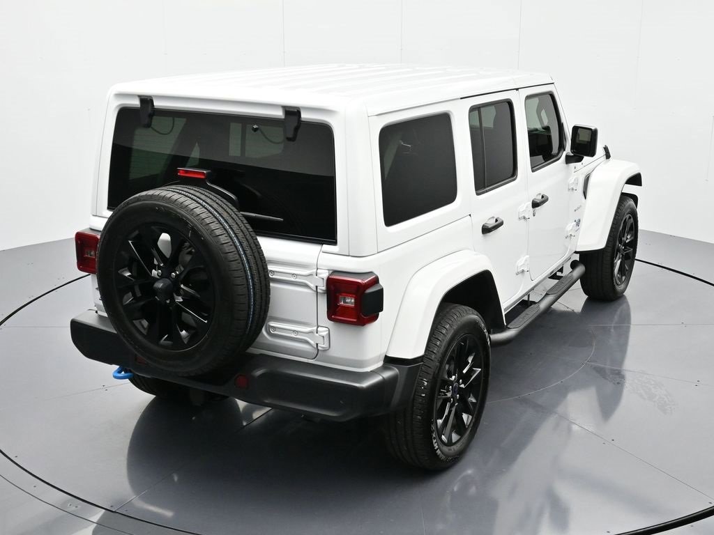 Used 2024 Jeep Wrangler Unlimited Sahara w/ Safety Group image 35