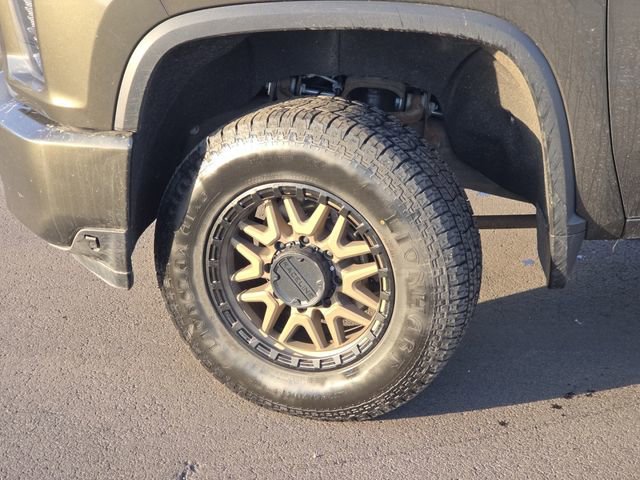 Used 2022 Chevrolet Silverado 2500 Custom w/ Custom Value Package image 21