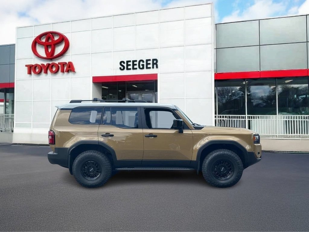 Used 2025 Toyota Land Cruiser w/ Premium Package AWD/4WD image 2