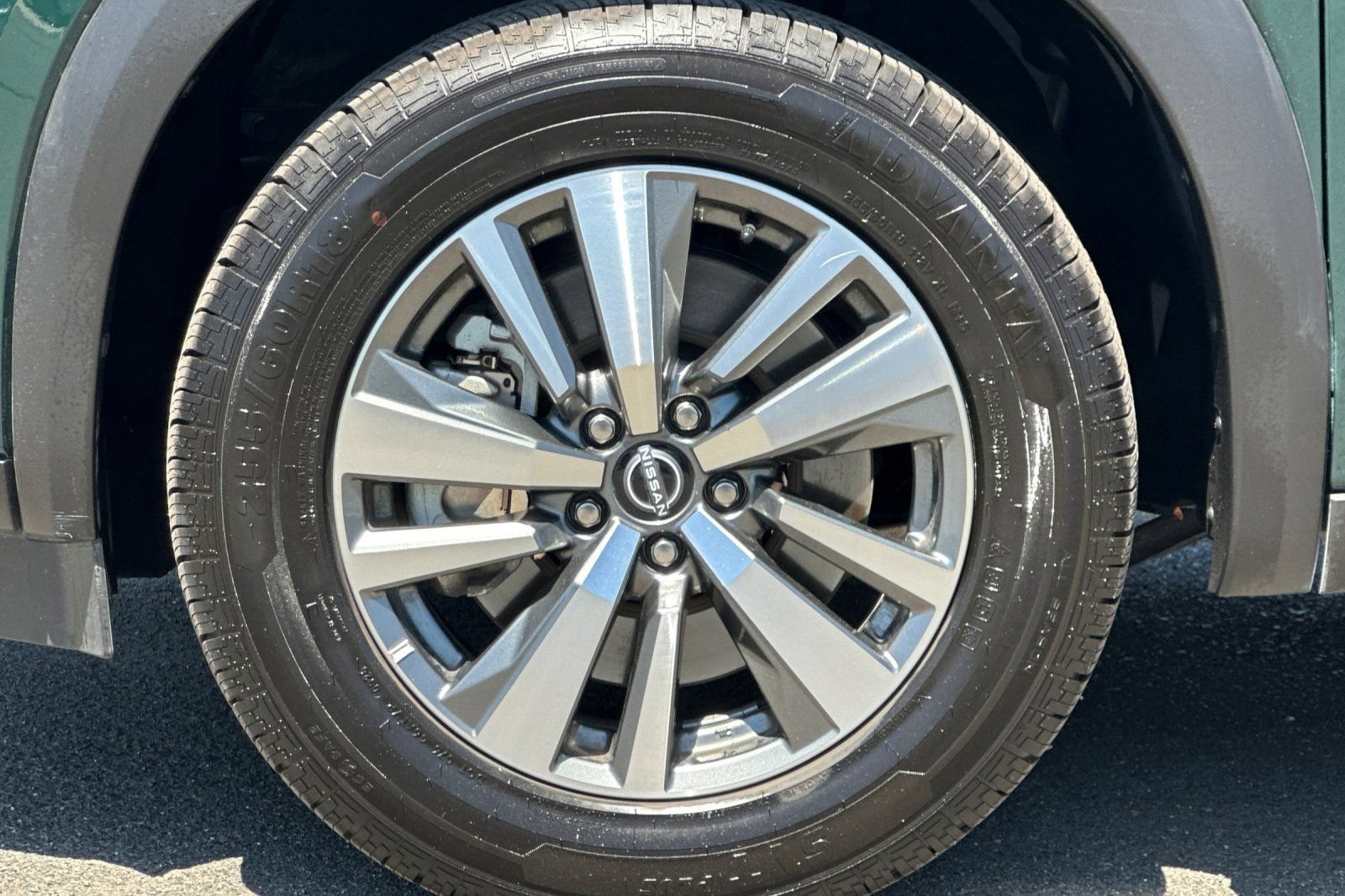 Certified 2025 Nissan Pathfinder SL FWD image 34