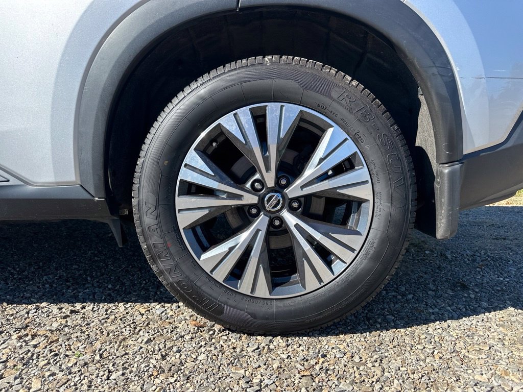 Used 2021 Nissan Rogue SV w/ Premium Package AWD/4WD image 7