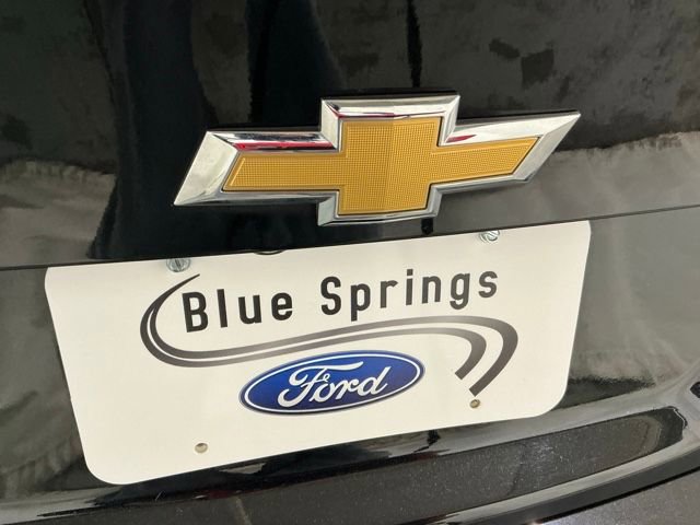 Used 2018 Chevrolet Malibu Premier w/ Premier Sun and Wheel Package image 5